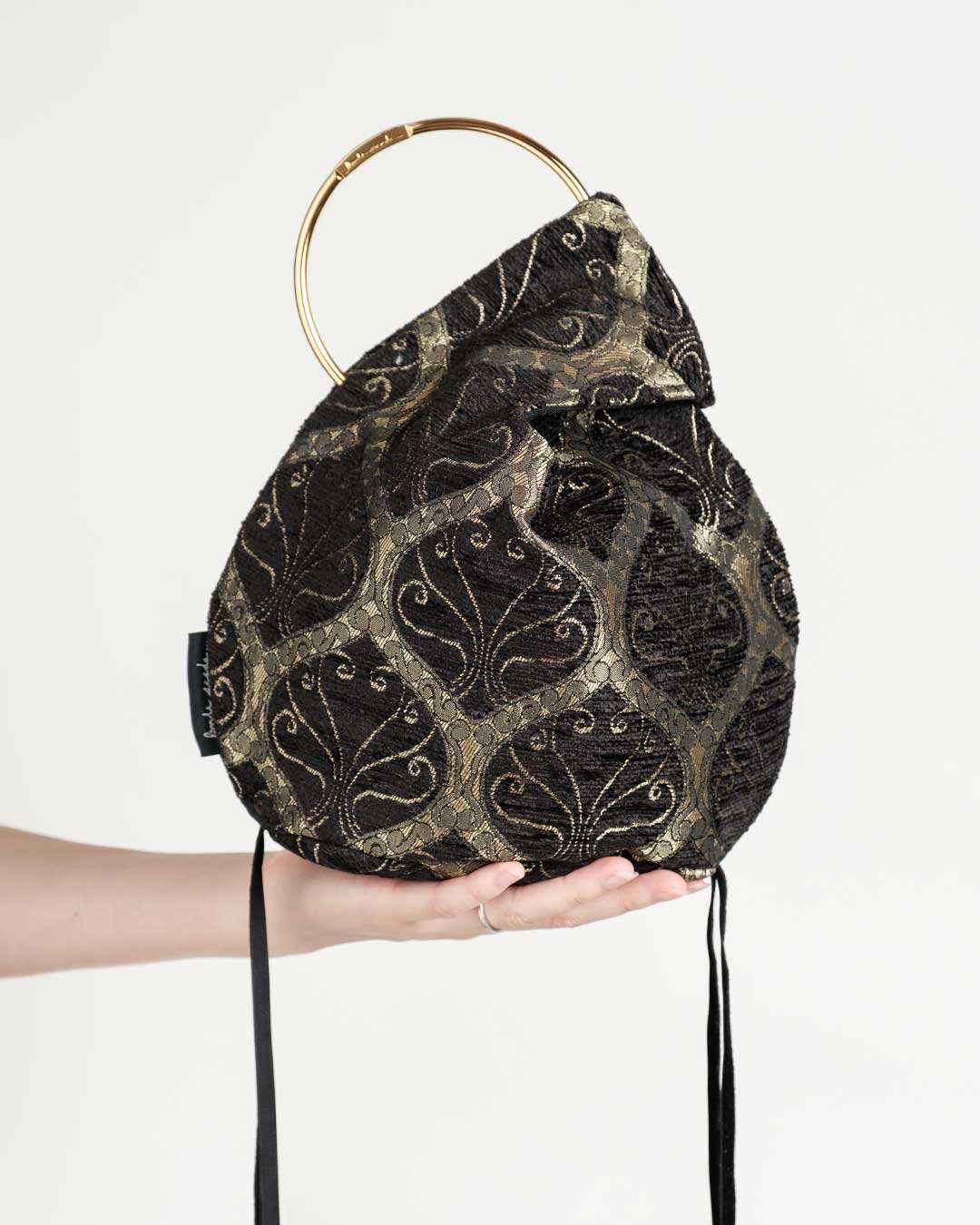 Shijimi Mini Rune Black
