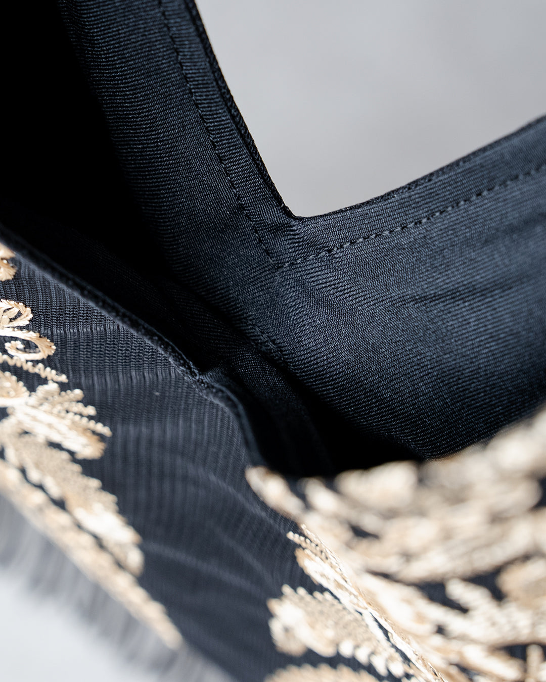 受注商品】Triangle Tote Black – little seeds