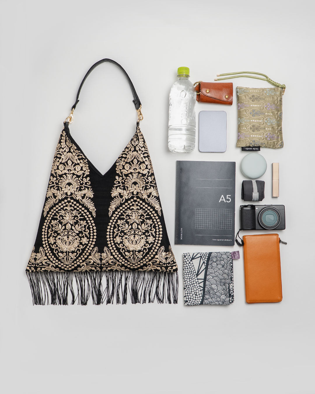 Triangle Tote Beige – little seeds